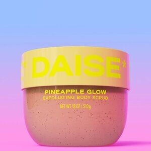 Daise Exfoliating Body Scrub in Pineapple